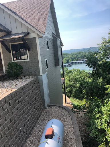 Roofing Contractor «A-1 Guarantee Roofing», reviews and photos, 5398 W Chestnut Expy, Springfield, MO 65802, USA