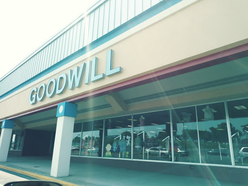 Thrift Store «Goodwill», reviews and photos