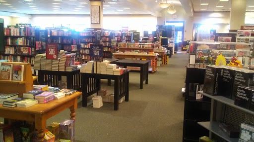 Book Store «Barnes & Noble», reviews and photos, 567 N Stephanie St, Henderson, NV 89014, USA