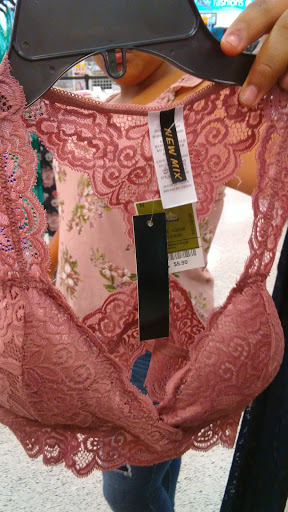 Clothing Store «Ross Dress for Less», reviews and photos, 1580 Foothill Blvd, La Verne, CA 91750, USA