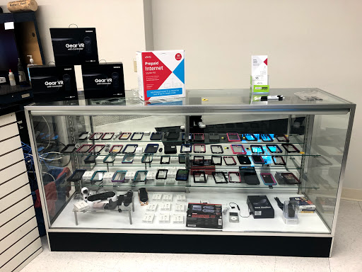 Cell Phone Store «Goodies Cell Phone Shop and Electronics», reviews and photos, 4345 SW Rose Biggi Ave, Beaverton, OR 97005, USA