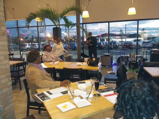 Bar & Grill «Envision Cinemas Bar & Grille», reviews and photos, 4780 Cornell Rd, Blue Ash, OH 45241, USA