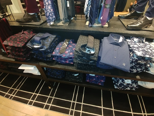 Clothing Store «Express», reviews and photos, 160 N Gulph Rd, King of Prussia, PA 19406, USA