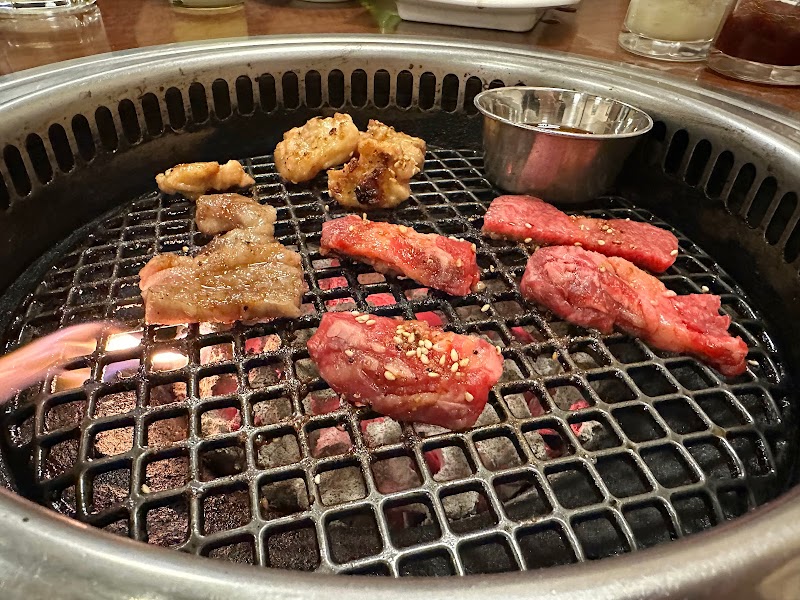 丸美焼肉 東野店