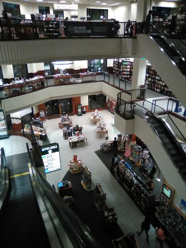 Tiendas Barnes & Noble Los Angeles