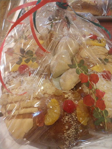 Grocery Store «Chuis Food Store», reviews and photos, 4852 N Damen Ave, Chicago, IL 60625, USA