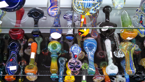 Pipe Supplier «Highlander Smoke Shop», reviews and photos, 802 16th St, Greeley, CO 80603, USA