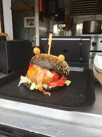 Plats et boissons du Restaurant Brexit Bus - Foodtruck de Burgers Maison - Le Haillan - n°18