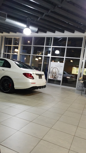 Mercedes Benz Dealer «Silver Star Motors», reviews and photos, 36-11 Northern Blvd, Long Island City, NY 11101, USA