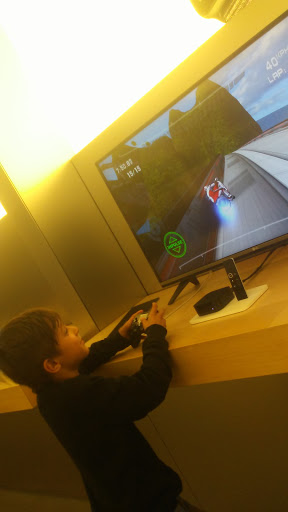 Computer Store «Apple Fashion Valley», reviews and photos, 7007 Friars Rd, San Diego, CA 92108, USA