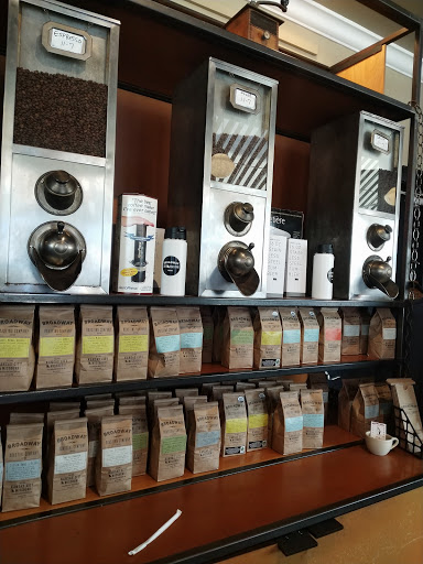 Coffee Shop «Broadway Cafe», reviews and photos, 4106 Broadway, Kansas City, MO 64111, USA