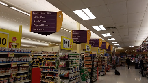 Grocery Store «Super Stop & Shop», reviews and photos, 20 Washington Ave, Dumont, NJ 07628, USA