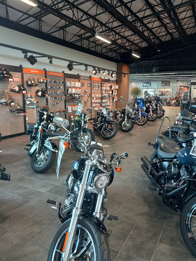 Harley-Davidson Dealer «Latus Motors Harley-Davidson», reviews and photos, 870 E Berkeley St, Gladstone, OR 97027, USA