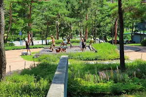 Solhyang Park image