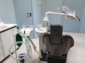 Centre du COLOMBIER : Parodontiste, Implant Dentaire, Chirurgie - OBRY APIOU LITAUDON HAESE