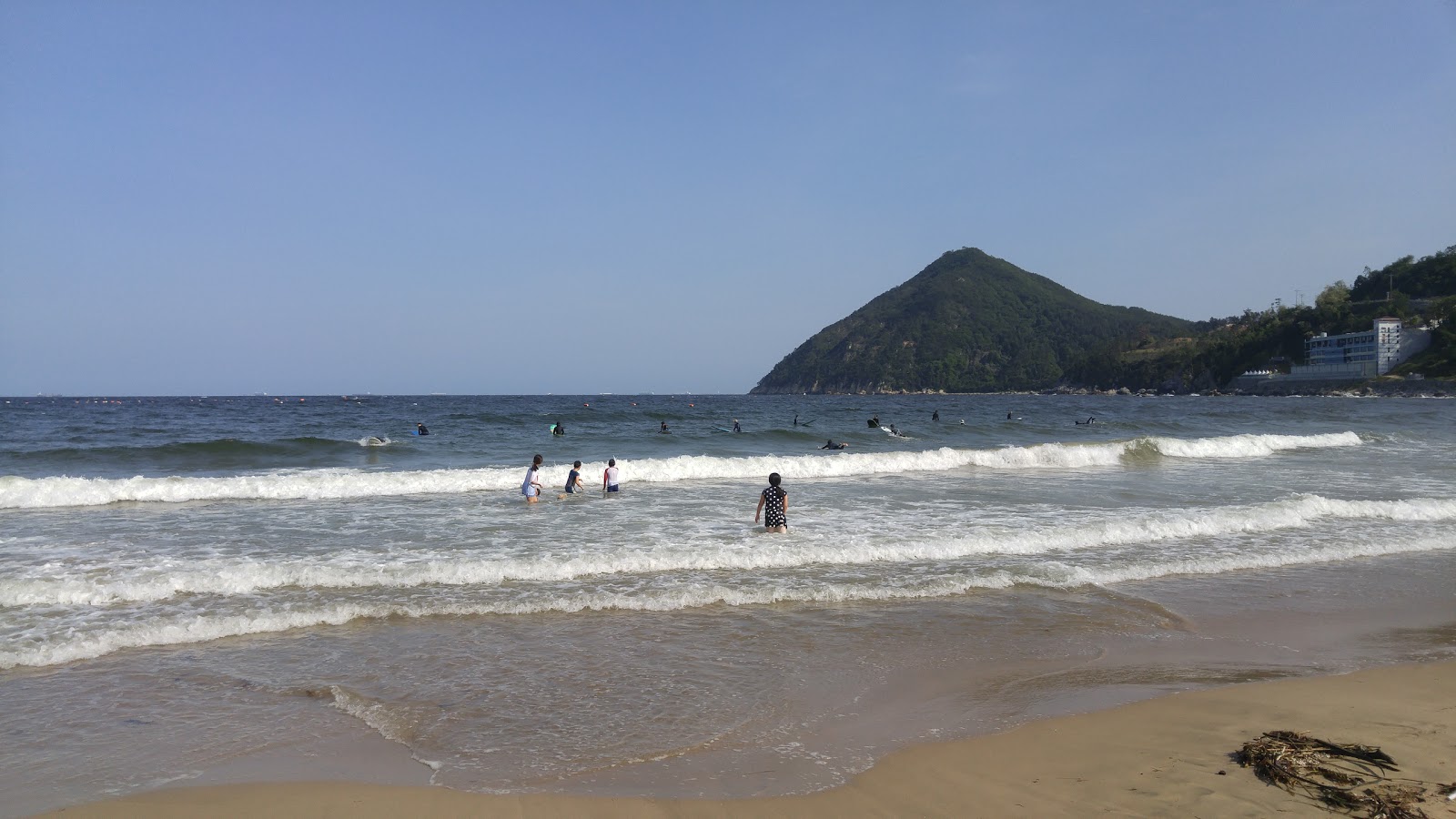 Heungnam Beach'in fotoğrafı ve yerleşim