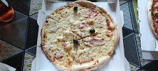 Plats et boissons du Pizzas à emporter Pizza Santina à Balan - n°16