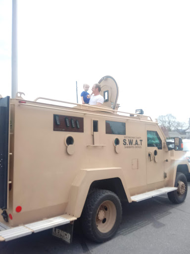 Grocery Store «Red Front Supermarket, Inc», reviews and photos, 677 Chicago Ave, Harrisonburg, VA 22802, USA