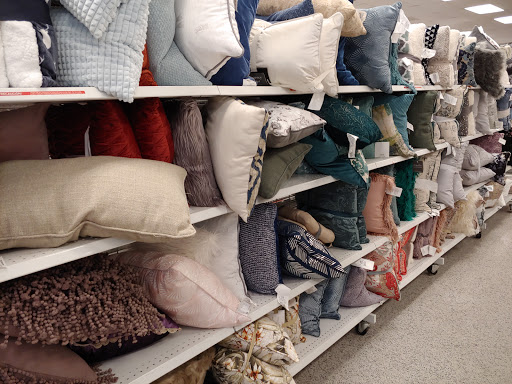 Clothing Store «Ross Dress for Less», reviews and photos, 2365 S Hwy 27, Clermont, FL 34711, USA