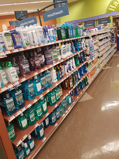 Grocery Store «Hannaford Supermarket», reviews and photos, 773 Stillwater Ave, Bangor, ME 04401, USA