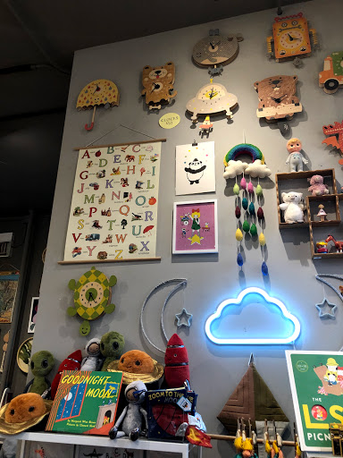 Gift Shop «Foursided», reviews and photos, 2958 N Clark St, Chicago, IL 60657, USA