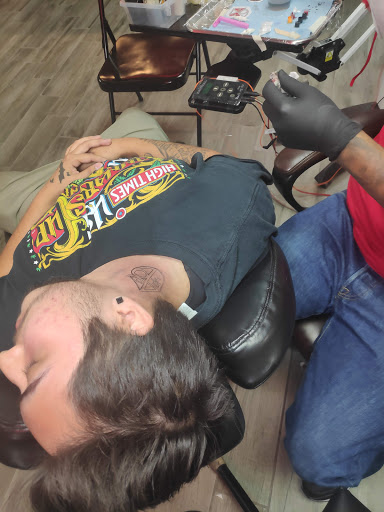 Tattoo Shop «Unlimited Tattoo», reviews and photos, 359 S Irwindale Ave, Azusa, CA 91702, USA