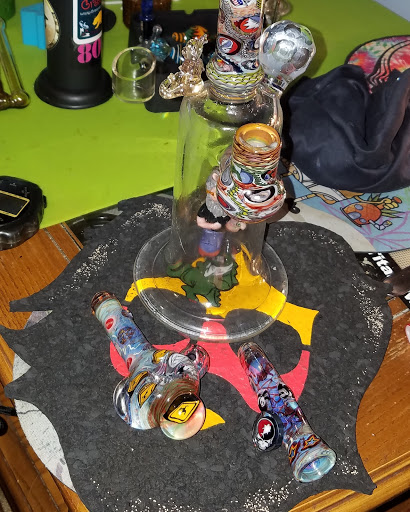 Tobacco Shop «Sunshine Daydream», reviews and photos, 2941 Boston Post Rd, Guilford, CT 06437, USA