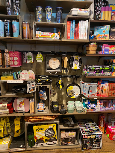 American Restaurant «Cracker Barrel Old Country Store», reviews and photos, 84 Adams Rd, Corbin, KY 40701, USA