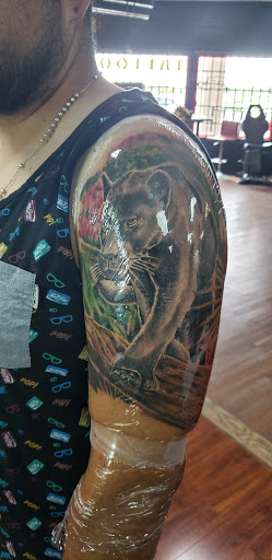 Tattoo Shop «Skin Deep Tattoo Studio», reviews and photos, 310 Valley Hi Dr #203, San Antonio, TX 78227, USA