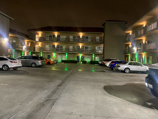 Mid City Inn and Suites