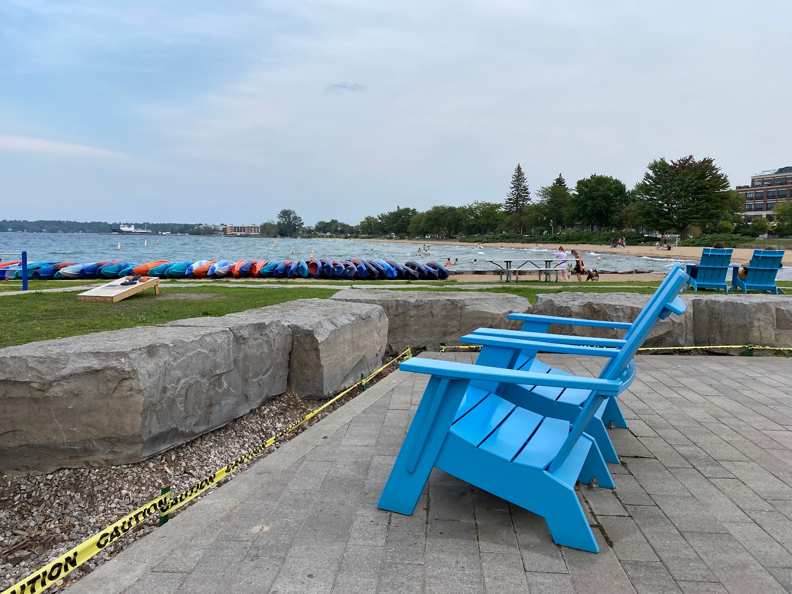 Foto av Clinch Park Beach och bosättningen