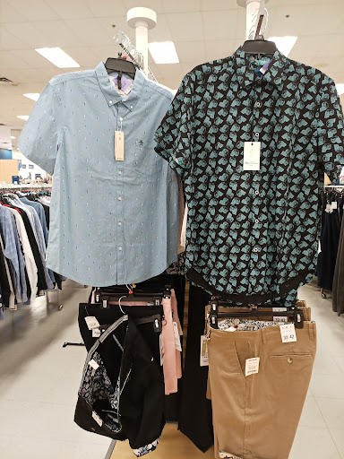 Department Store «Marshalls», reviews and photos, 8 Allstate Rd, Dorchester, MA 02125, USA