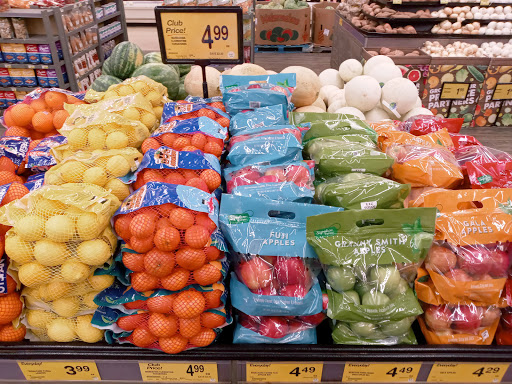 Grocery Store «Safeway», reviews and photos, 2401 N Charles St, Baltimore, MD 21218, USA