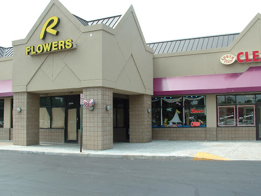 R Flowers, 26090 Crocker Blvd, Harrison Charter Township, MI 48045, USA, 