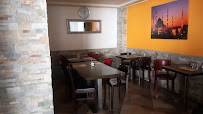 Atmosphère du Restaurant turc Restaurant chez ladyne à Saint-Denis - n°4