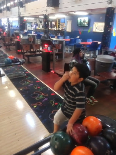 Bowling Alley «Sunset Lanes», reviews and photos, 620 US-75, Moorhead, MN 56560, USA