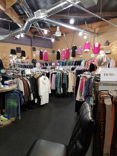 Consignment Shop «Lucky Star Consignment Clothing», reviews and photos, 3276 NW Plaza Rd, Silverdale, WA 98383, USA