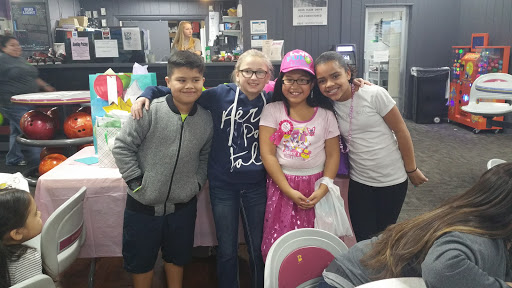 Bowling Alley «Air Lanes Bowling Center», reviews and photos, 4200 Fleur Dr, Des Moines, IA 50321, USA