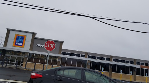Grocery Store «Aldi Food Market», reviews and photos, 496 Main St, Hackensack, NJ 07601, USA