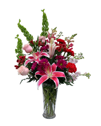 Florist «Dietz Flower Shop & Tuxedo Rental», reviews and photos, 969 E Kingsbury St, Seguin, TX 78155, USA