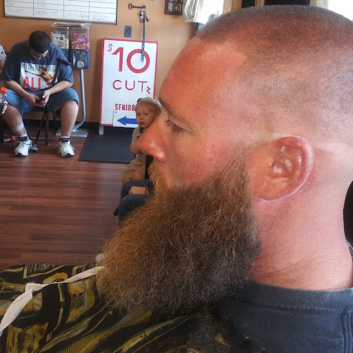 Barber Shop «Catia Family Barbershop Salon», reviews and photos, 4146 Grand Blvd, New Port Richey, FL 34652, USA
