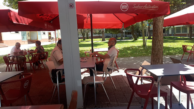 https://m.facebook.com/restauranteoveleiro15/?locale2=pt_PT