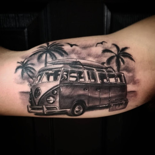 Tattoo Shop «Lucky Monkey Tattoo Parlour», reviews and photos, 3024 Packard Rd, Ann Arbor, MI 48108, USA