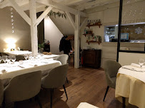 Atmosphère du Restaurant gastronomique Restaurant La Vieille Auberge à Tinténiac - n°14