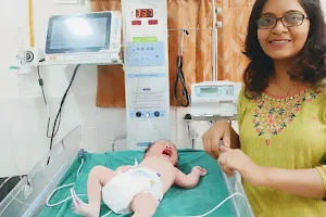 Dr. Shraddha Kute (pearls womens clinic) gynecologist in nashik image