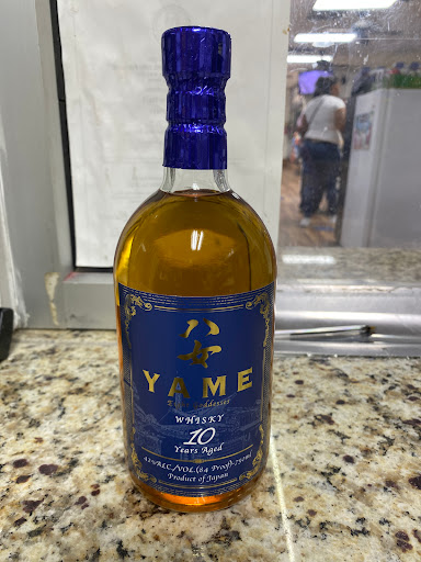 Liquor Store «D & M Liquor Store», reviews and photos, 595 Ralph David Abernathy Blvd, Atlanta, GA 30312, USA