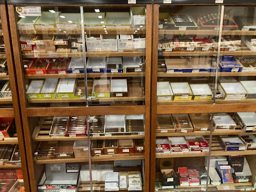 Liquor Store «Friar Tuck Beverage», reviews and photos, 1333 Savoy Plaza Ln, Savoy, IL 61874, USA