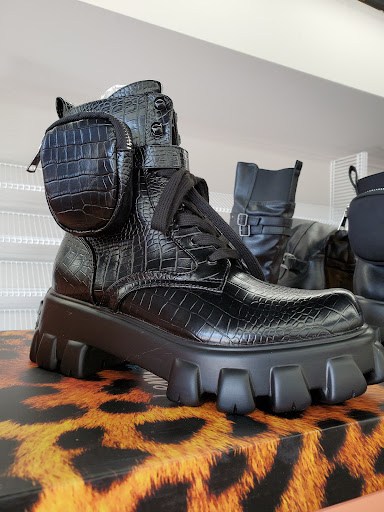 Shoe Store «SHOE! TIME 87», reviews and photos, 8533 S Cottage Grove Ave, Chicago, IL 60619, USA