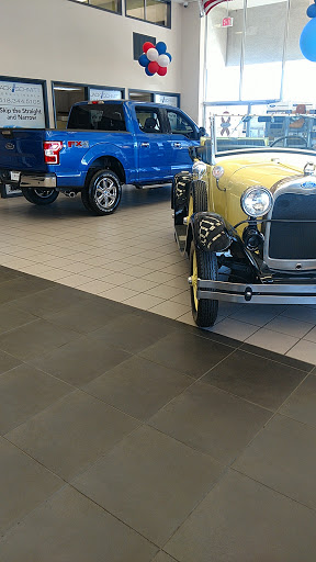 Car Dealer «Jack Schmitt Ford Lincoln», reviews and photos, 1820 Vandalia St, Collinsville, IL 62234, USA