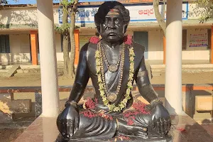 Ajjada Adibhatla Narayana Dasu statue image